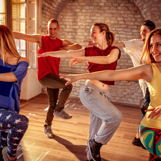 Ladies Dance Mix donnerstags | 18:30 - 19:30