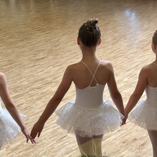 Modernes Ballett 7+ | Mo 15:30