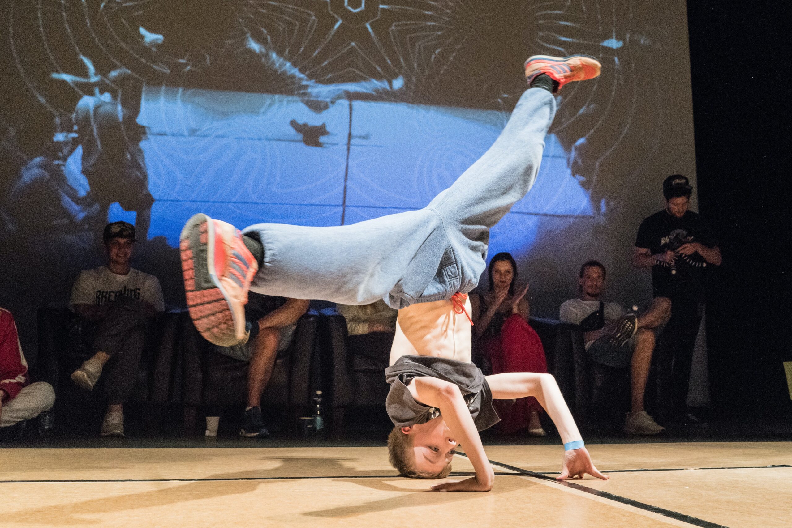 Breakdance(1)